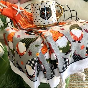 NWT! Fall Thanksgiving Gnome Kitchen Towels Set 4